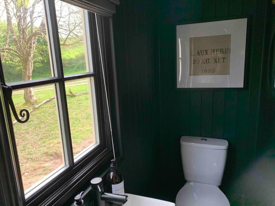 Cornwall Woodland Shepherd'S Hut - Dennis Hut ボドミン エクステリア 写真